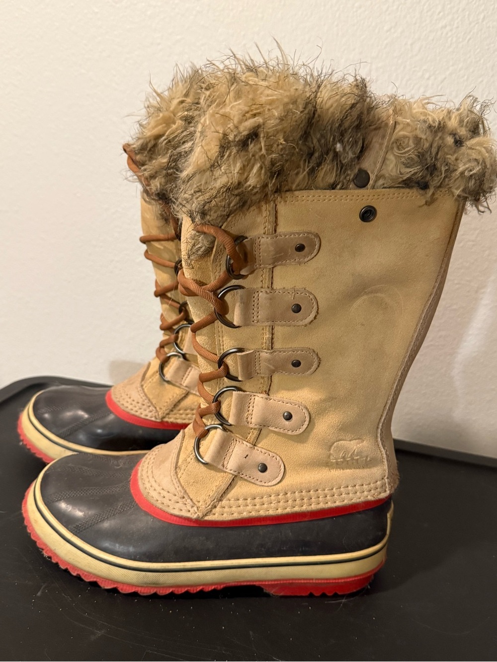 Sorel Tan Boots with Faux-Fur liner. Rain/Winter Boots